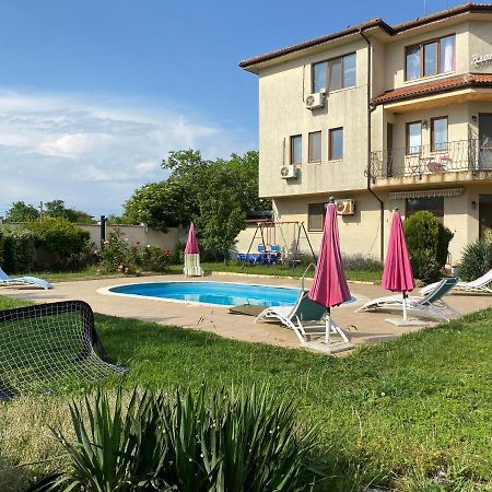 Guest House Golden Flake 4Km From Bolata Beach Болгарево Экстерьер фото