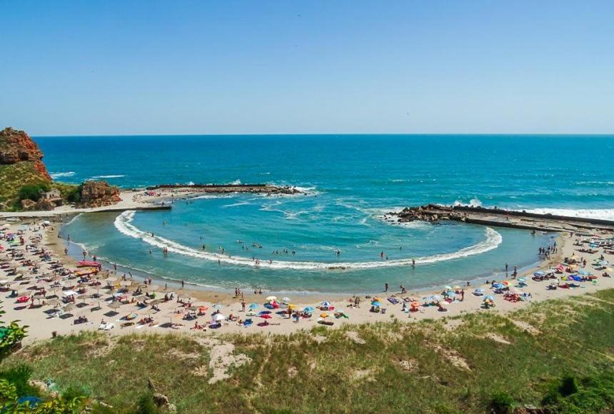 Guest House Golden Flake 4Km From Bolata Beach Болгарево Экстерьер фото