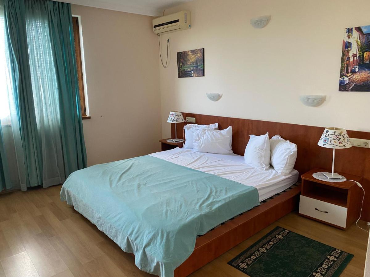 Guest House Golden Flake 4Km From Bolata Beach Болгарево Экстерьер фото