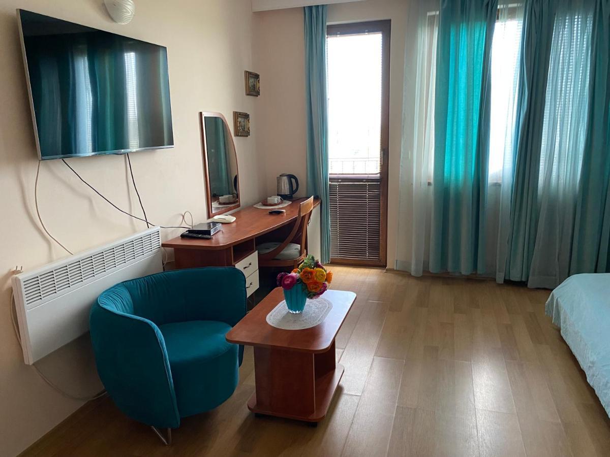 Guest House Golden Flake 4Km From Bolata Beach Болгарево Экстерьер фото