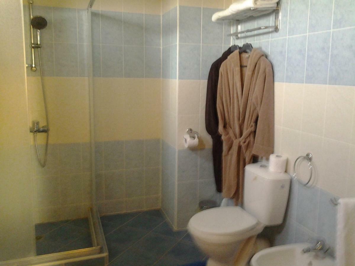 Guest House Golden Flake 4Km From Bolata Beach Болгарево Экстерьер фото
